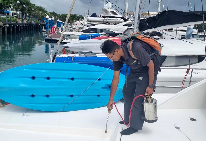 Yacht